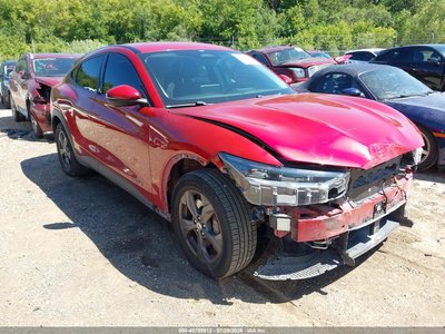 2022 Ford Mustang Mach-E
