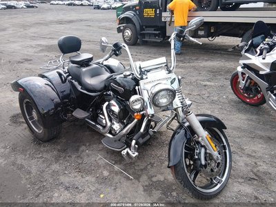 2015 Harley-Davidson Freewheeler