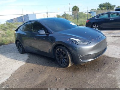 7SAYGDEF3NF****** 2022 Tesla Model Y