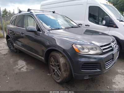 WVGEF9BP6ED****** 2014 Volkswagen Touareg