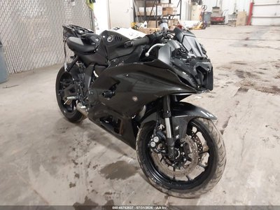 2024 Yamaha YZFR7