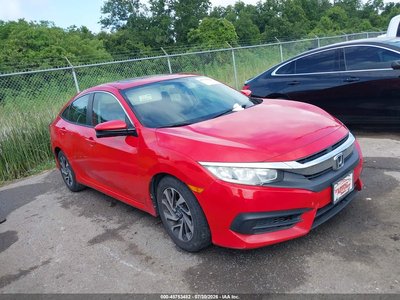 2HGFC2F78JH****** 2018 Honda Civic