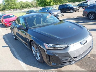 WAUFJBFW0N7****** 2022 Audi e-tron GT