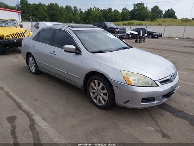 1HGCM66557A****** 2007 Honda Accord