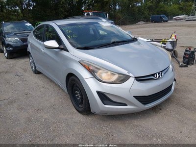5NPDH4AE3GH****** 2016 Hyundai Elantra