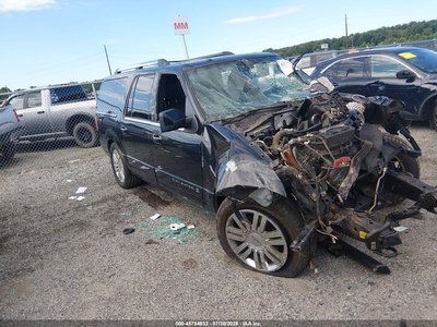 5LMJJ3J5XEE****** 2014 Lincoln Navigator