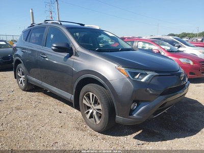 2T3RFREVXHW****** 2017 Toyota RAV4