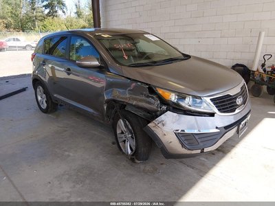 KNDPBCA27D7****** 2013 Kia Sportage