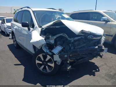 JF2SJABC9JH****** 2018 Subaru Forester