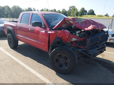 1D7HW48N25S****** 2005 Dodge Dakota
