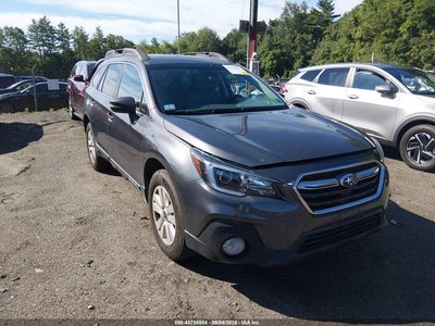 4S4BSAFC8J3****** 2018 Subaru Outback