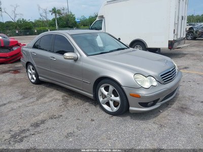 WDBRF40J25F****** 2005 Mercedes-Benz C 230