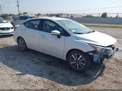 3N1CN8EVXLL****** 2020 Nissan Versa