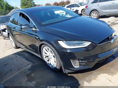 5YJXCAE2XHF****** 2017 Tesla Model X