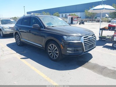 WA1LAAF79HD****** 2017 Audi Q7
