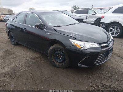 2015 Toyota Camry Hybrid
