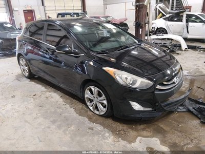 KMHD35LH4FU****** 2015 Hyundai Elantra