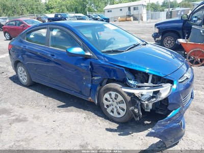 KMHCT4AEXGU****** 2016 Hyundai Accent