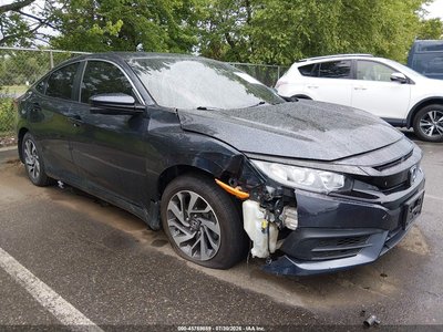 2HGFC2F76JH****** 2018 Honda Civic