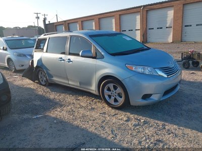 2016 Toyota Sienna