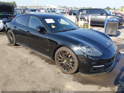 WP0AA2A73KL****** 2019 Porsche Panamera