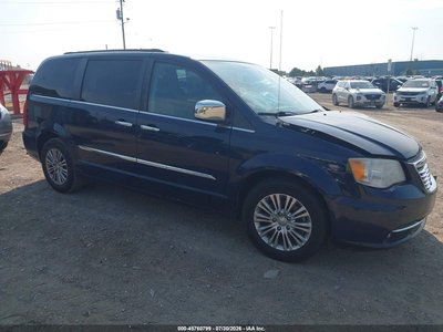 2013 Chrysler Town & Country