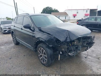 3VV2B7AX0LM****** 2020 Volkswagen Tiguan