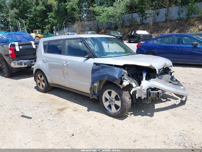 KNDJN2A24J7****** 2018 Kia Soul