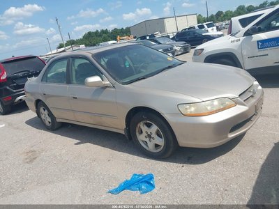 1HGCG1659YA****** 2000 Honda Accord