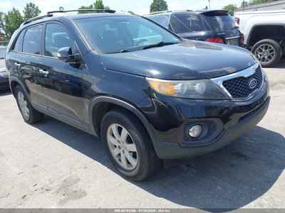 5XYKT4A25DG****** 2013 Kia Sorento