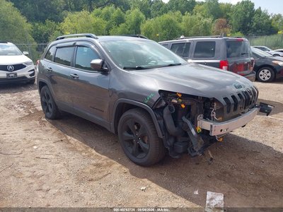 1C4PJMDS4HW****** 2017 Jeep Cherokee