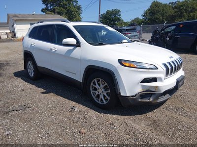 1C4PJLCB4FW****** 2015 Jeep Cherokee