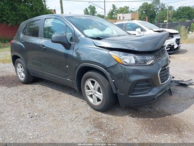 3GNCJKSB9KL****** 2019 Chevrolet Trax