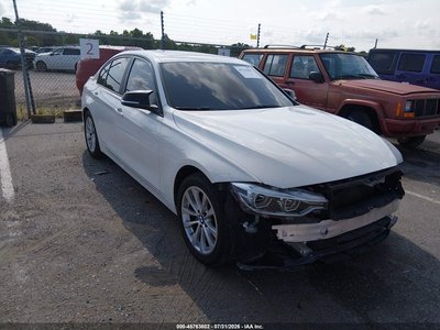 WBA8E1G52JN****** 2018 BMW 3 Series