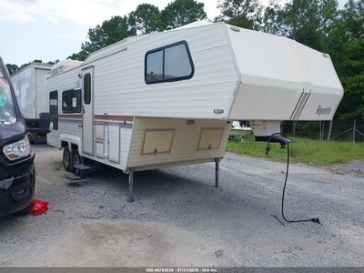 1W53ATM25HY****** 1987 Keystone 5thwh