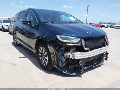 2C4RC1L72NR****** 2022 Chrysler Pacifica Hybrid