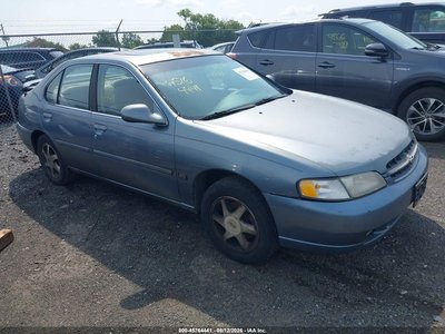 1999 Nissan Altima