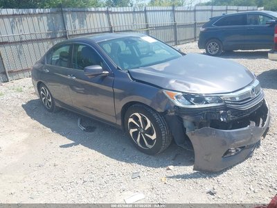 1HGCR2F02HA****** 2017 Honda Accord