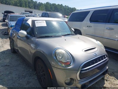 WMWXU3C37H2****** 2017 MINI Cooper