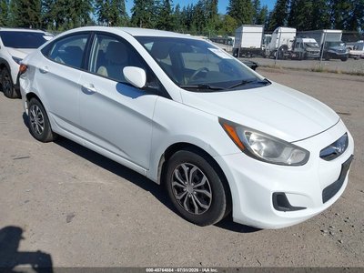 KMHCT4AE0DU****** 2013 Hyundai Accent