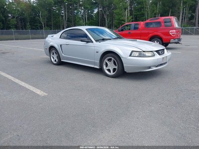 2000 Ford Mustang