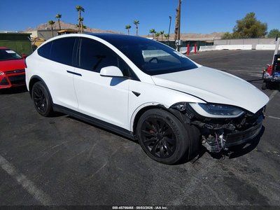 5YJXCDE26JF****** 2018 Tesla Model X