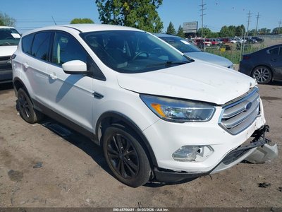 1FMCU9GD4KU****** 2019 Ford Escape