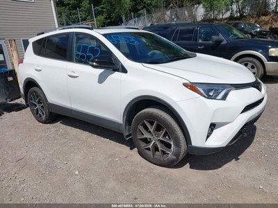JTMJFREV6JJ****** 2018 Toyota RAV4
