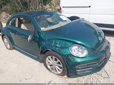 3VWJ17AT1HM****** 2017 Volkswagen Beetle
