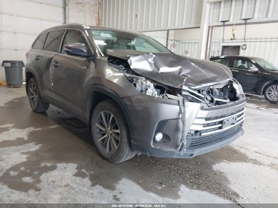 2017 Toyota Highlander