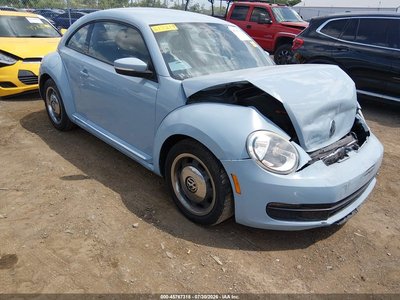 3VWJP7AT1CM****** 2012 Volkswagen Beetle