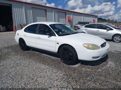 2004 Ford Taurus