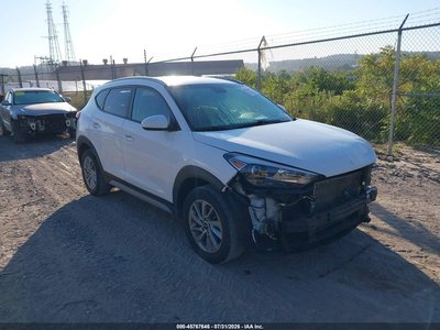 KM8J3CA42JU****** 2018 Hyundai Tucson