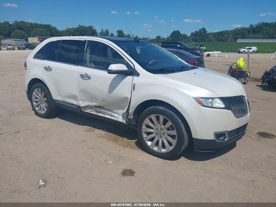 2LMDJ8JK8DB****** 2013 Lincoln MKX